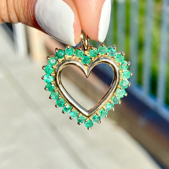 10KY Gold Heart Pendant w/ Real Emerald Stones - Picture 8 of 11
